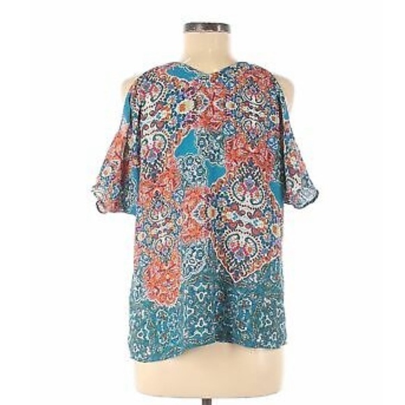 Collective Concepts Size Medium Cold Shoulder Short Sleeve Top - Picture 7 of 7